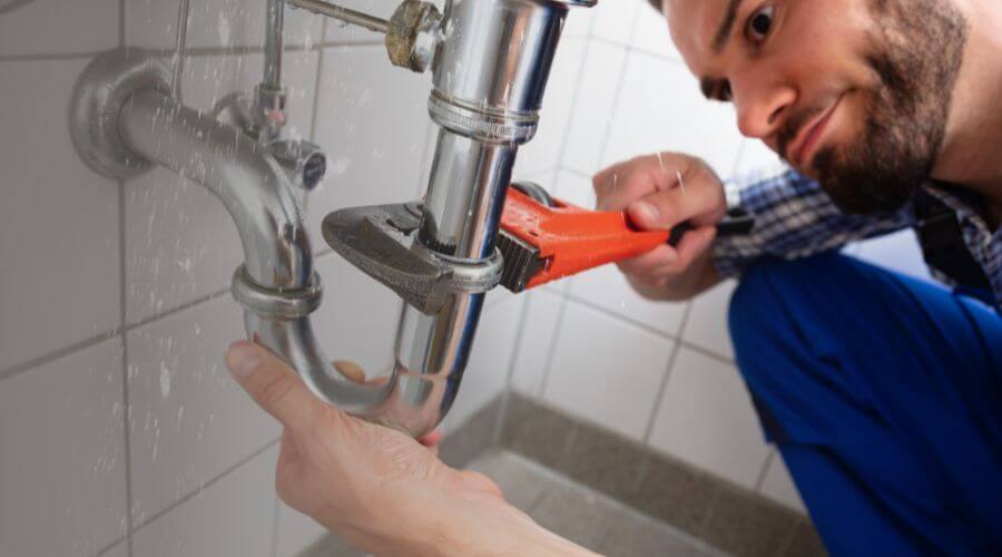 Expert burst pipe repair services in Sibley, IA